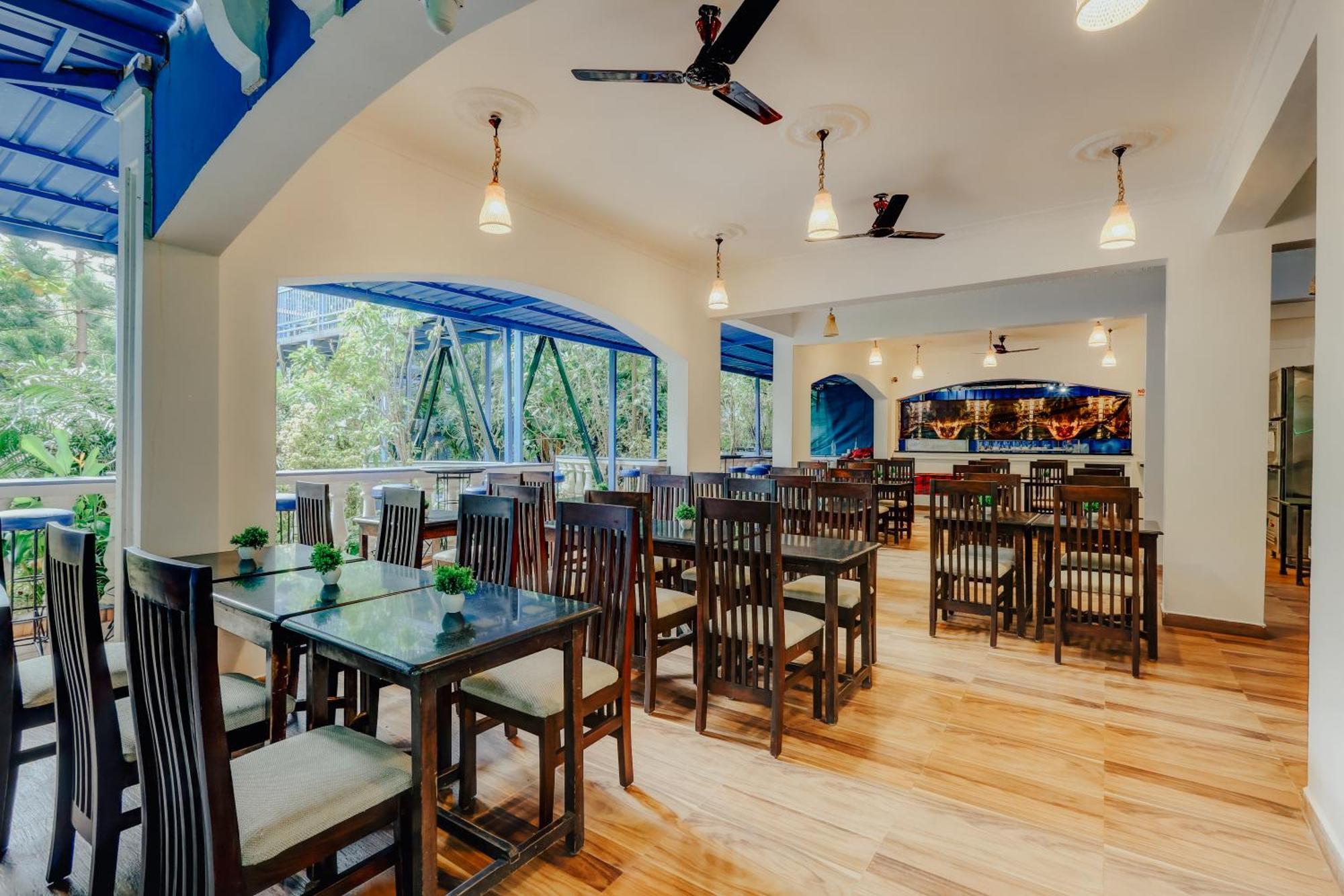 Mayflower Beach Resort By Casa Eternal Baga Exteriér fotografie